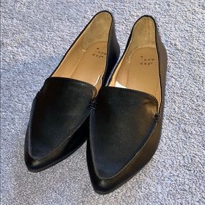 Dress shoes